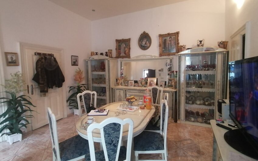Sinaia- P-ța Al. Mocioni- Apart. 4 Camere – 100 mp utili