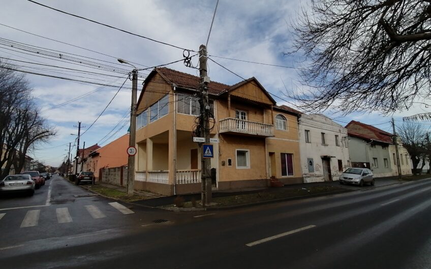 Freidorf – Investitie- Casa 9 camere – 2 fronturi