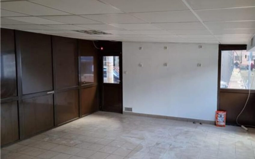 Central – Spatiu Comercial- 35 mp- Vad Comercial