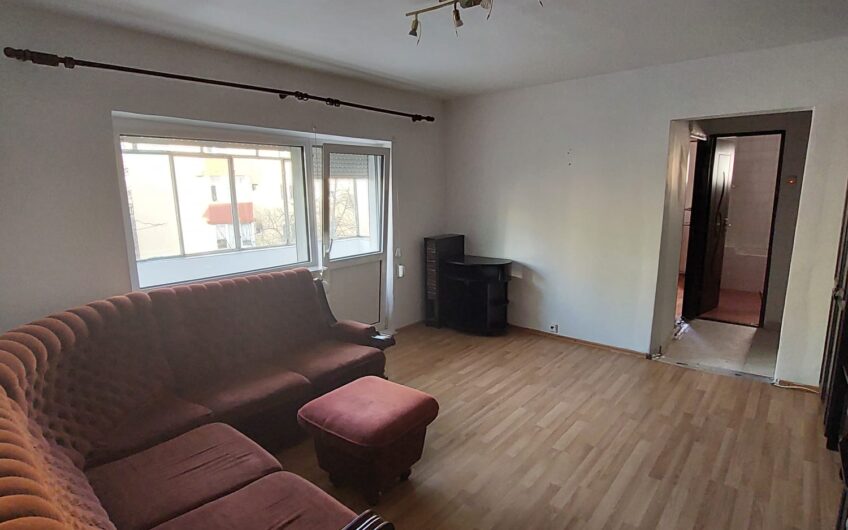 Aradului – Apartament 3  Camere