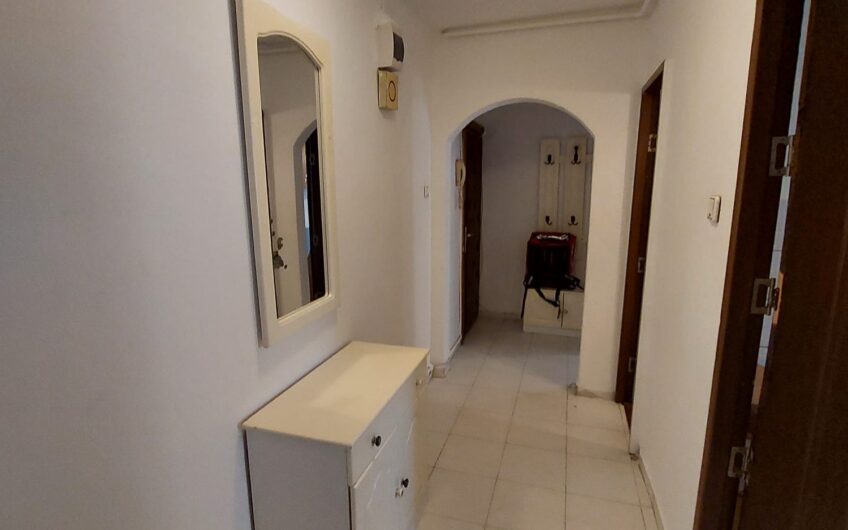 Aradului – Apartament 3  Camere