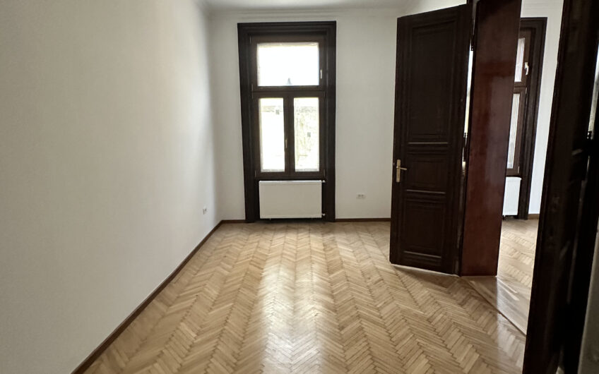 Iosefin – T. Vladimirescu- 3 camere- Complet renovat- 91 mp