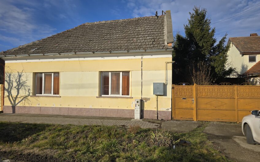 Sag – Casa P si teren 1888 mp- Vatra veche