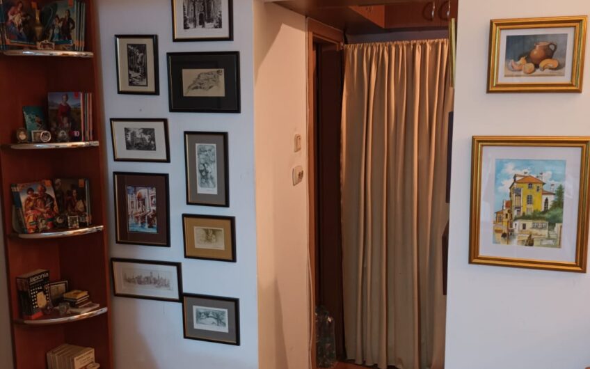 Girocului- Parter – 3 camere- 70 mp si boxa 17 mp