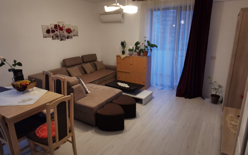 Aradului Est – Ap 2 cam – Su:56mp+6mp balcon – Centrala proprie – Loc de parcare