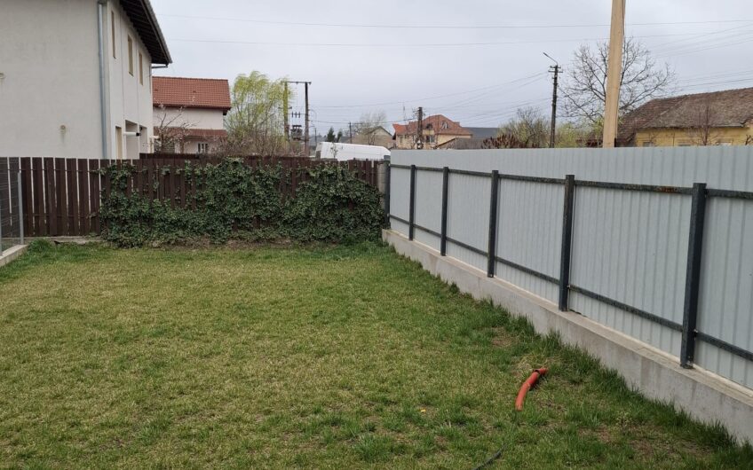 Comision 0 !!!!  0cazie – Sanandrei – Vatra Satului – Casa 4  Camere – Gradina