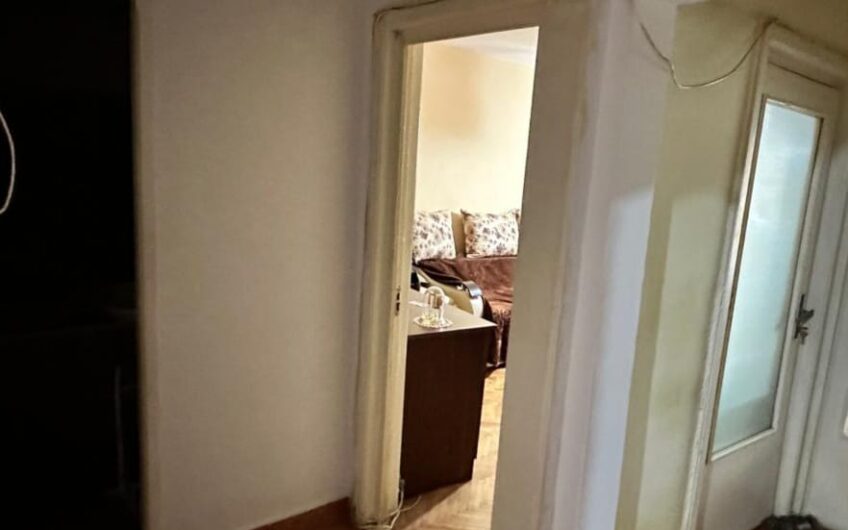 Lipovei – Apartament  3  Camere – Decomandat – Parter Inalt