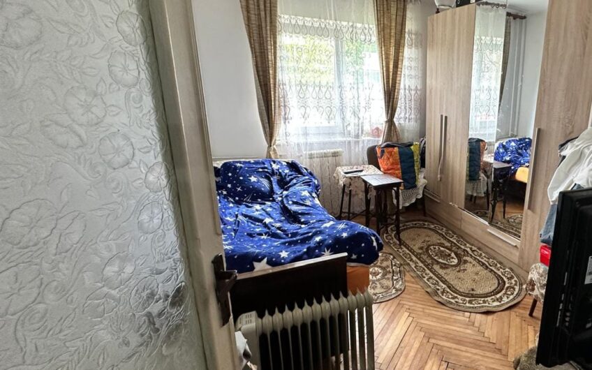 Lipovei – Apartament  3  Camere – Decomandat – Parter Inalt