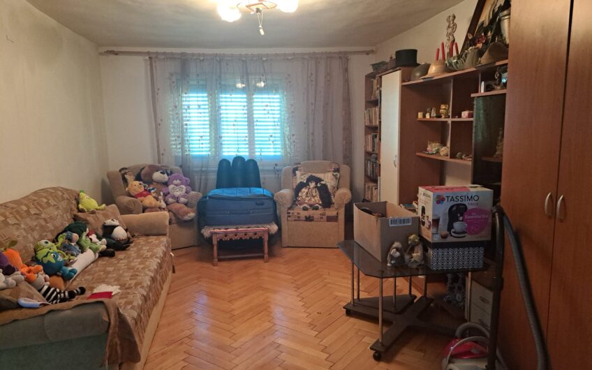 Ocazie!!!  Deva – Vila 8 Camere [ P+E1+E2 ]– Proiect 2 Familii