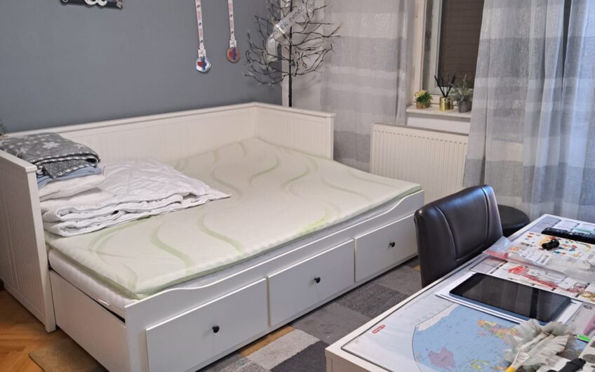 Ocazie!!!  Deva – Vila 8 Camere [ P+E1+E2 ]– Proiect 2 Familii