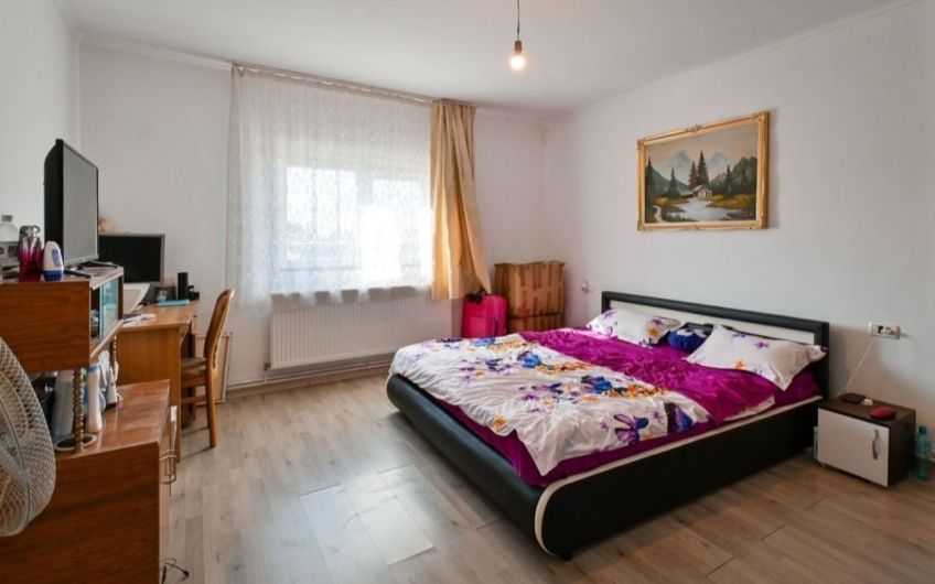 Sanandrei – Casa Individuala  6  Camere – Teren