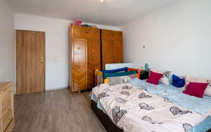Sanandrei – Casa Individuala  6  Camere – Teren