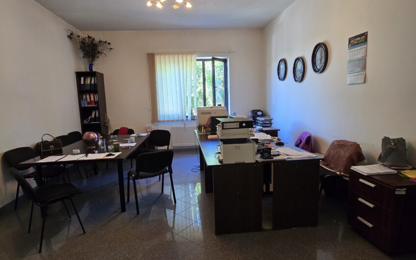 Cenad-Casa/Spatii Birouri- 150mp-teren 1065mp