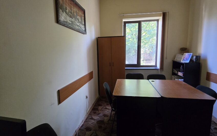 Cenad-Casa/Spatii Birouri- 150mp-teren 1065mp