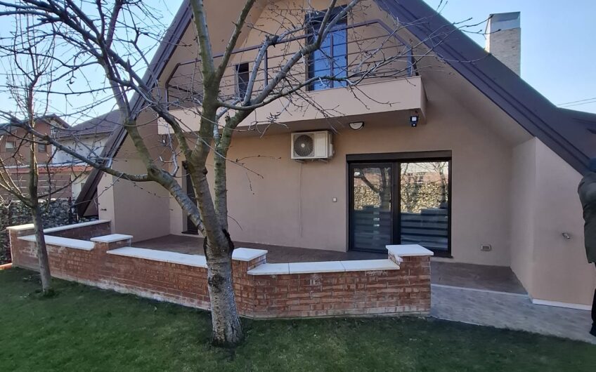 Sanandrei   Casa 4 Camere   + Garsoniera +  Teren