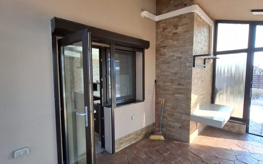 Sanandrei   Casa 4 Camere   + Garsoniera +  Teren