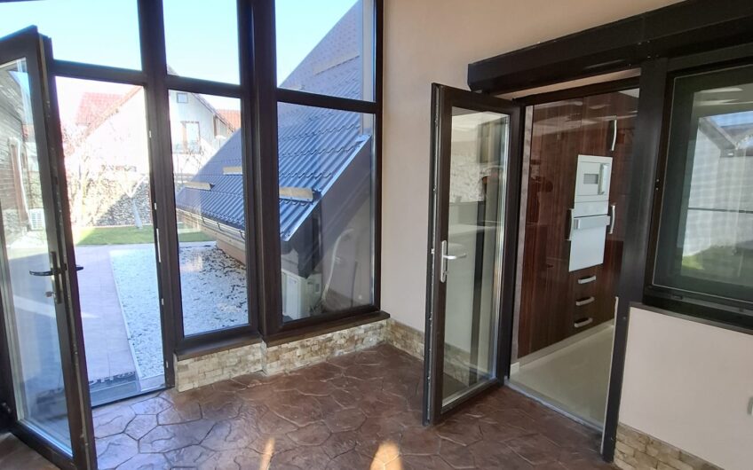 Sanandrei   Casa 4 Camere   + Garsoniera +  Teren