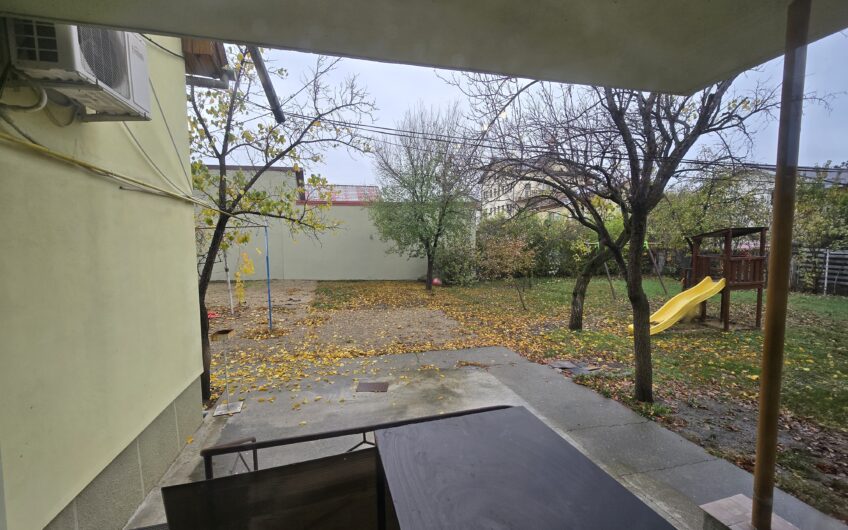 Sagului- Liviu Rebreanu- Casa 200 mp-curte si parcare