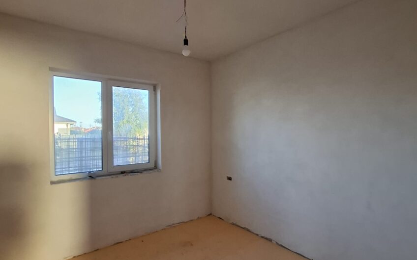 Sanandrei – Casa Individuala 5 Camere – Teren