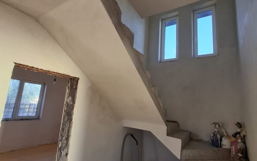 Sanandrei – Casa Individuala 5 Camere – Teren