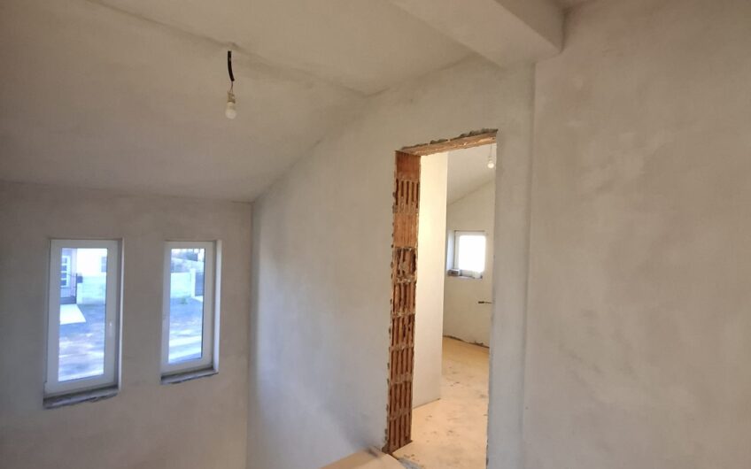 Sanandrei – Casa Individuala 5 Camere – Teren