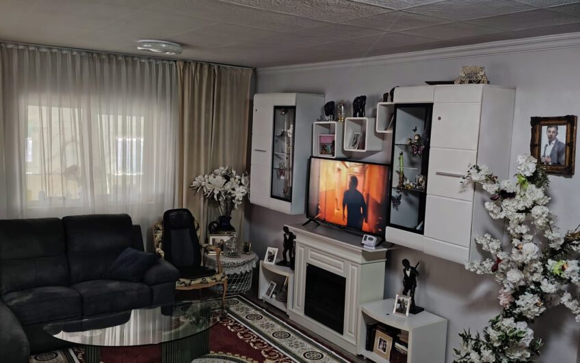 Varias – Casa Individuala 4 Camere [P] – Teren